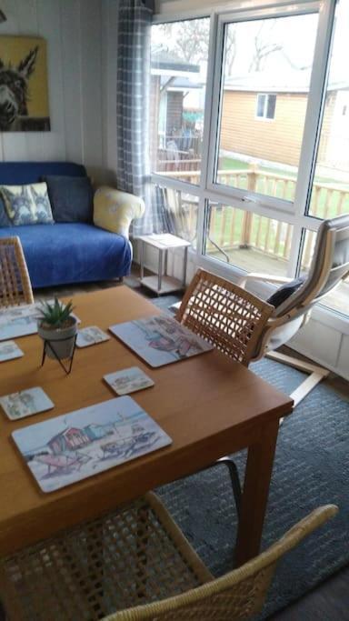 No 27 A Dog Friendly Rural Coastal Chalet Villa Seaton Dış mekan fotoğraf